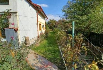 Casă cu 7 camere cu Canalizare în Cazasu - 6