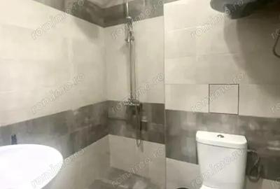 Apartament cu 2 camere decomandat în Tractorul