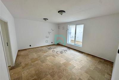 Apartament cu 2 camere decomandat în Brașovul Vechi - 3
