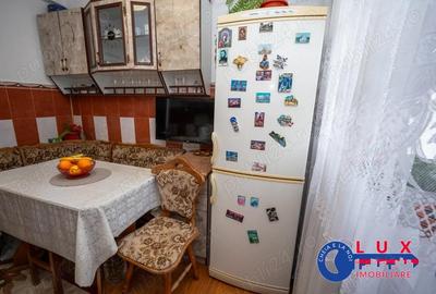 Apartament cu 3 camere semidecomandat în Neptun - 1
