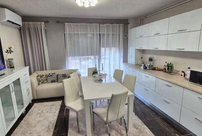 Apartament cu 3 camere în Central - 17
