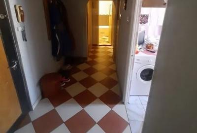 Apartament cu 2 camere decomandat, mobilat în Văcăresti - 4