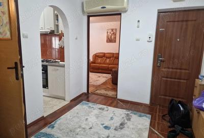 Inchiriez apartament 3 camere Micro 3 Kaufland - 1