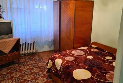 Apartament cu 3 camere semidecomandat în Central - 3