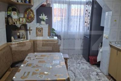 Apartament cu 3 camere decomandat în Obcini