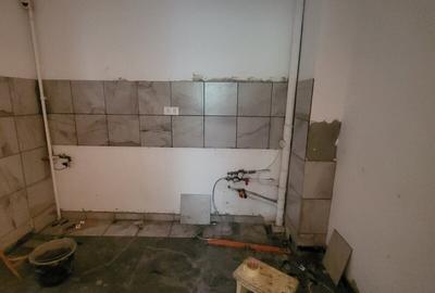 Apartament cu 3 camere decomandat în Drumul Taberei - 2