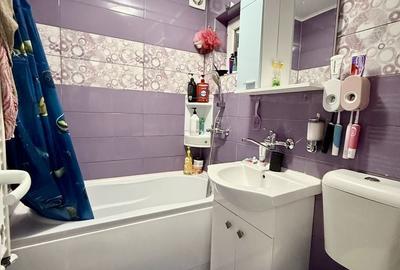 Apartament cu 3 camere semidecomandat în Viziru 1 - 3