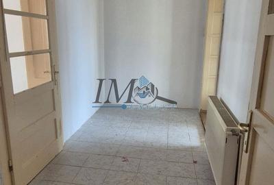 Duplex cu 3 camere cu Canalizare în Central - 4