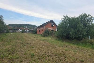 Casa loc SUMUGIU , sc 200 mp , parte veche si noua, ter 2670, sosea - 8