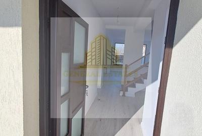 Casă individuală cu 4 camere cu Canalizare în Sânpetru - 2