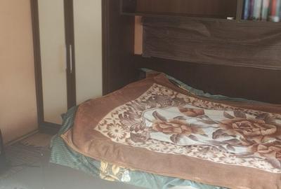 Casă cu 3 camere în Central