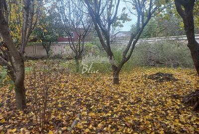 Casă cu 8 camere cu Canalizare în Km 5 - 23