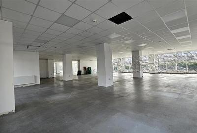 Spatiu Comercial / Alimentatie Publica 967mp ,10 parcari, Marasti, Piata 1 Mai - 10