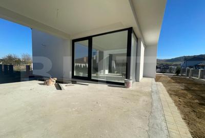 Casă cu 5 camere cu Teren 500 Mp în Unirea