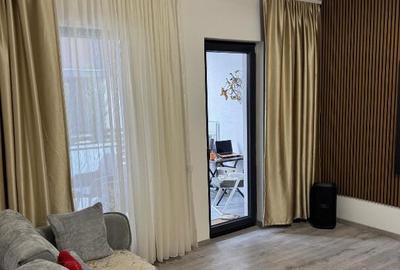 Apartament 2 camere, decomandat - zona Cristian - 1