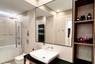 Apartament cu 2 camere decomandat în Zorilor