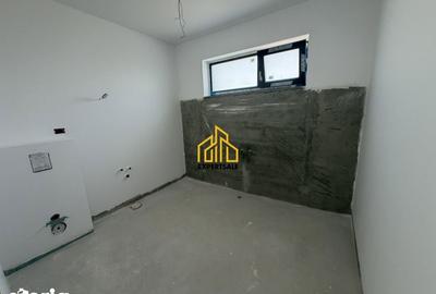 Casă cu 4 camere cu Teren 450 Mp în Central - 3