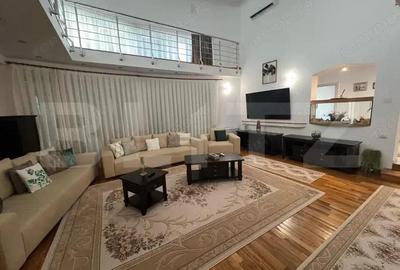 Re?edin?a impunatoare, 6 camere, 430 mp ?i un teren de 730 mp, zona Cetate - 3