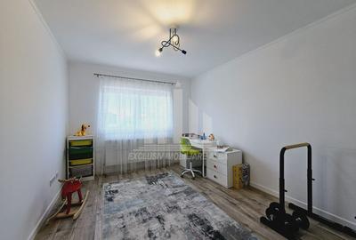 Duplex cu 4 camere cu Canalizare în Cetate - 11