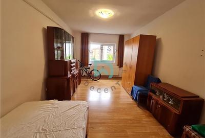 Garsonieră decomandată, mobilată în Răcădău - 10