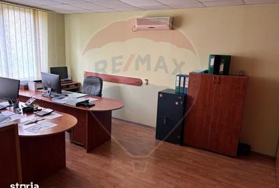 Spațiu comercial, de 2,800 mp, în Central - 1