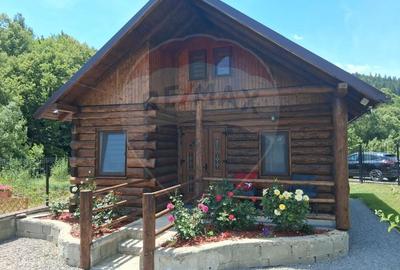 Casă cu 3 camere cu Teren 397 Mp în Poian - 1