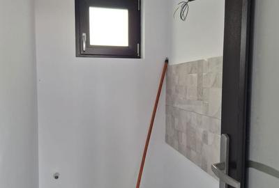 Casă cu 4 camere cu Teren 486 Mp în Hemeiuș