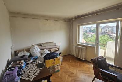 Apartament cu 3 camere decomandat în Central - 2