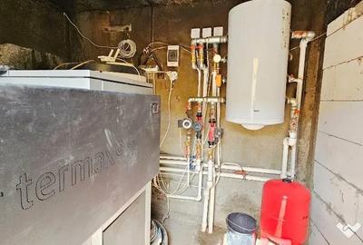 Casă cu 2 camere cu Teren 5000 Mp în Central - 3