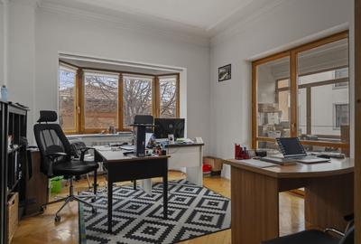 Casă cu 9 camere cu Canalizare în Pache Protopopescu - 6