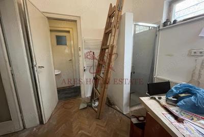 Apartament cu 2 camere nedecomandat, mobilat în Ultracentral