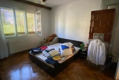 Casă cu 3 camere cu Canalizare în Fratelia - 5