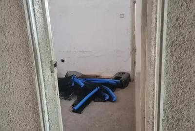 Spațiu comercial, de 400 mp, în Central - 4