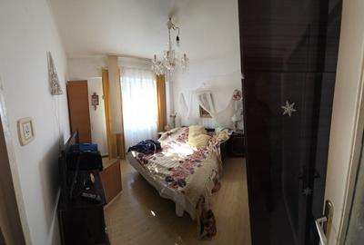 Apartament cu 3 camere decomandat în Central - 4