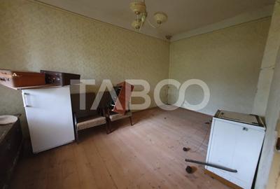 Casa de vanzare in Mandra 140 mp utili curte sura anexe 3 beciuri - 3