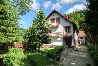 Casă cu 4 camere în Timișu de Jos - 3