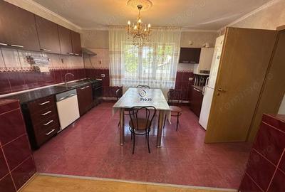 Casă cu Teren 400 Mp în Central - 11