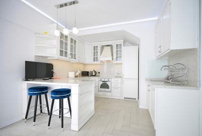 Apartament cu 4 camere decomandat, mobilat în Văcăresti - 9