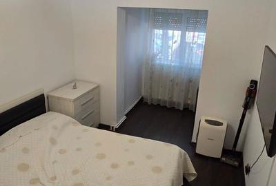 Apartament cu 3 camere decomandat în Far - 2