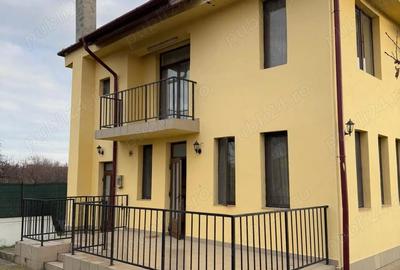 Casă cu 5 camere cu Teren 500 Mp în Episcopia Bihorului - 1