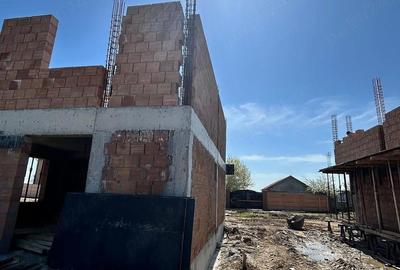 Casă cu 5 camere cu Teren 350 Mp în Bălăceanca - 6