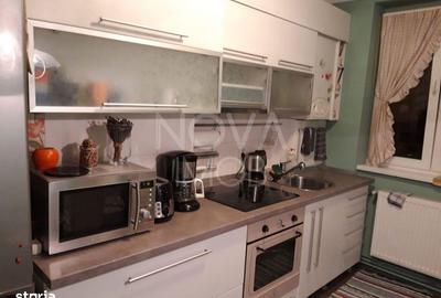 Apartament decomandat, mobilat în Calea Dumbrăvii