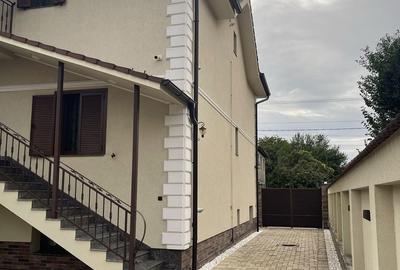 Casă cu 4 camere în Central - 6