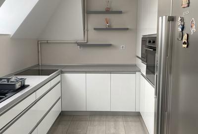 Apartament cu 4 camere decomandat în Zorilor - 11