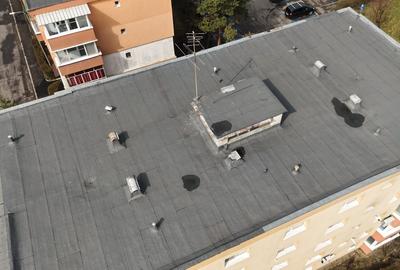 Apartament cu 3 camere decomandat, mobilat în Tractorul - 10