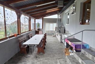 Casă cu 5 camere cu Teren 14000 Mp în Păulești - 8