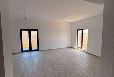 Casă cu 4 camere în Central - 4