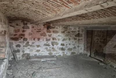 Casă cu 3 camere cu Teren 1242 Mp în Bodoc - 2