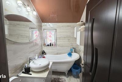 Apartament cu 3 camere în Central - 3