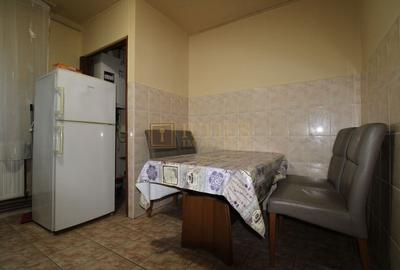 Zona Simion Barnutiu, 2 camere, centrala proprie. - 12